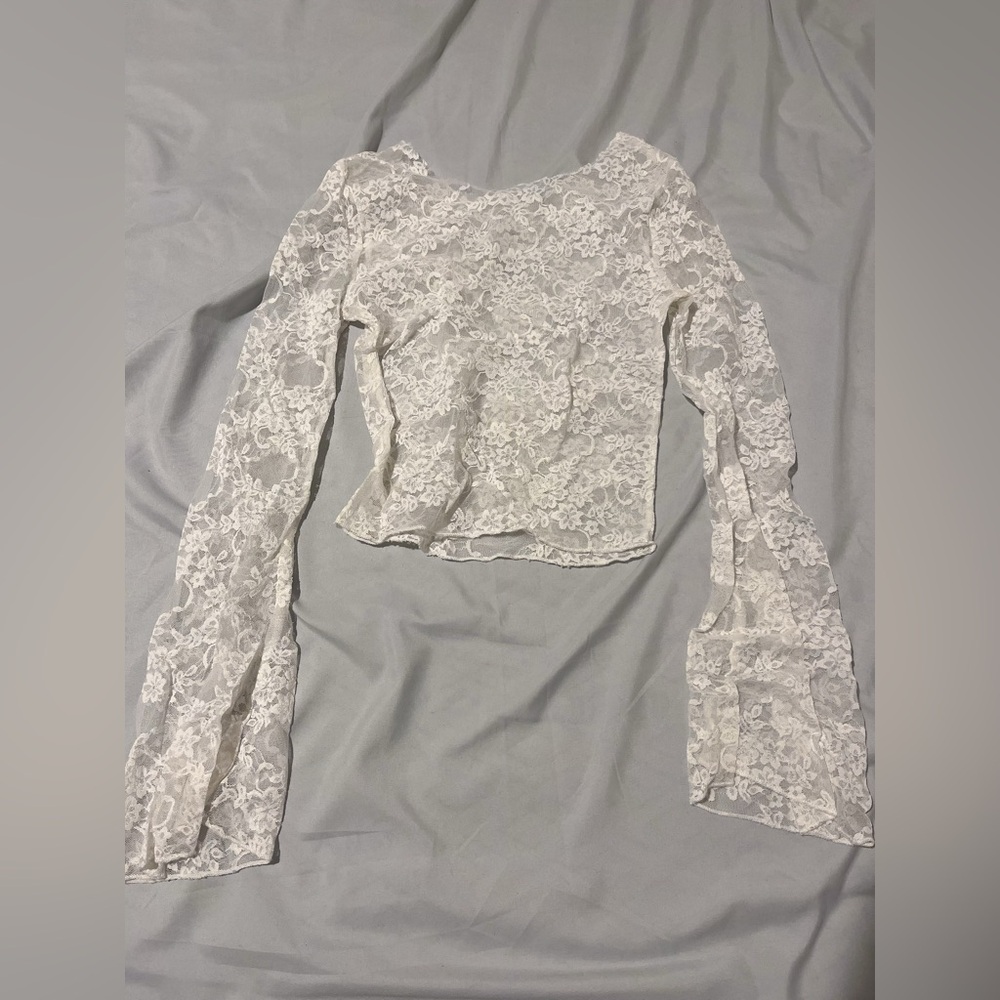White Long Sleeve Floral Cropped Neckline Top